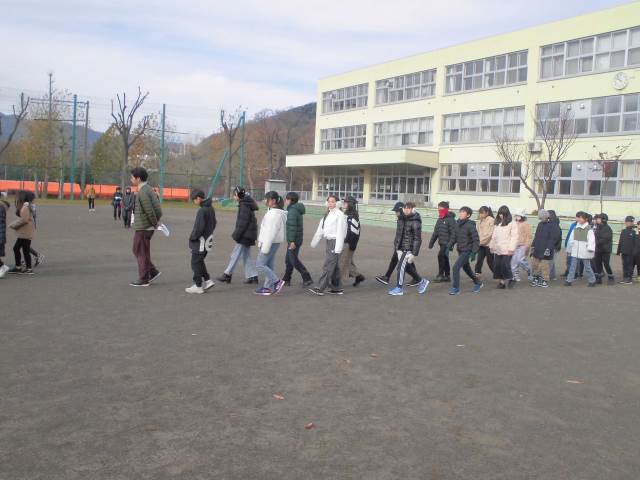 小学生　恥丘 札幌市立真駒内公園小学校-ニュース - 今日の公園小 -