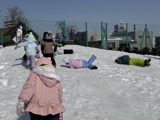 車椅子 自走式 学校 子供 アナ雪 純粋